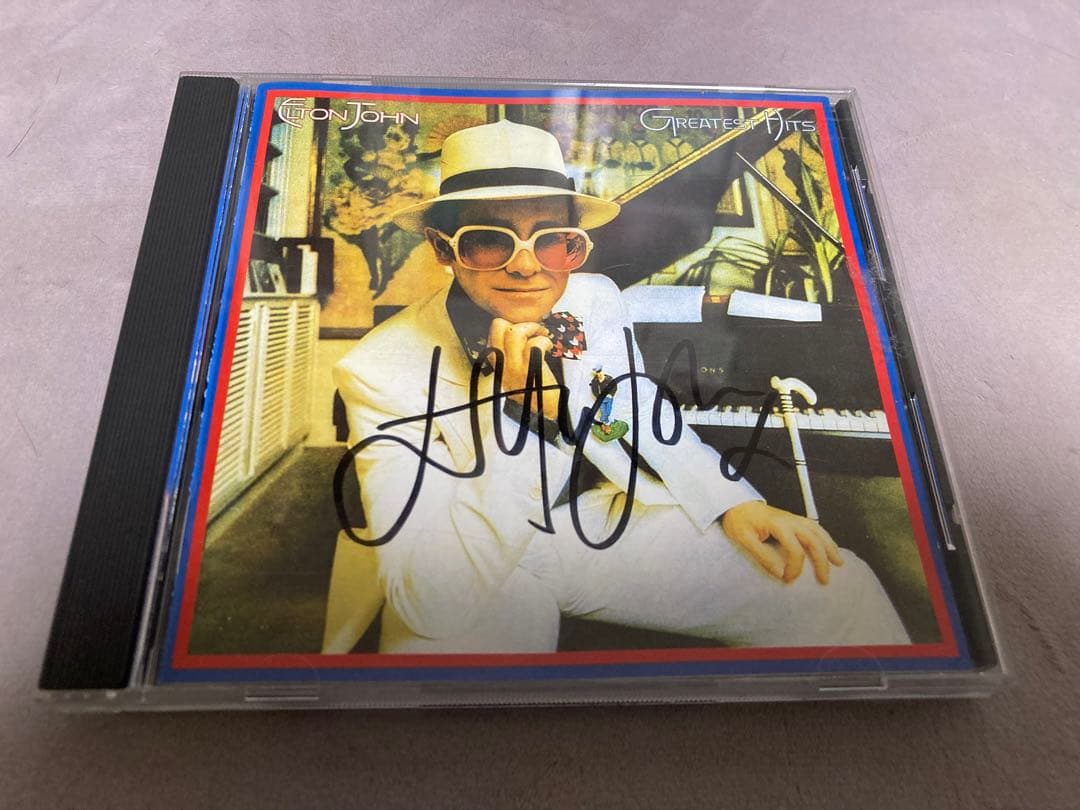 レア　エルトンジョン 直筆サインCD elton john greatest