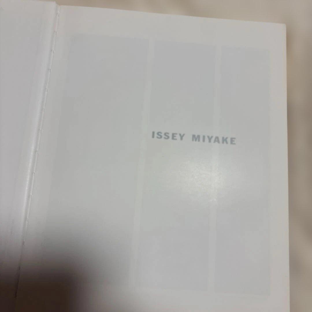 ☆ISSEY MIYAKE MAKING THINGS☆フランス語