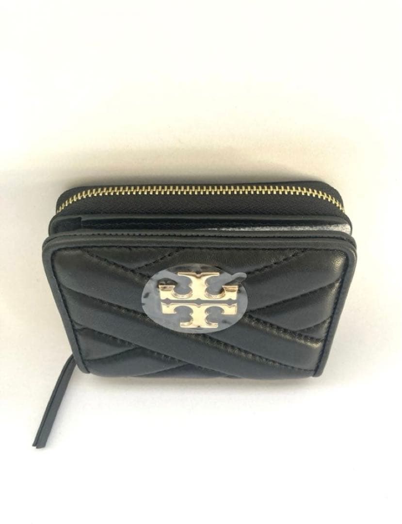 【新品未使用】Tory Burch ブラック 二つ折り財布