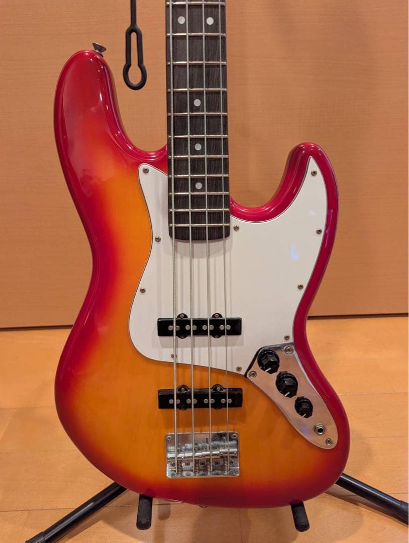 ベース S.Galaner Bass guitar