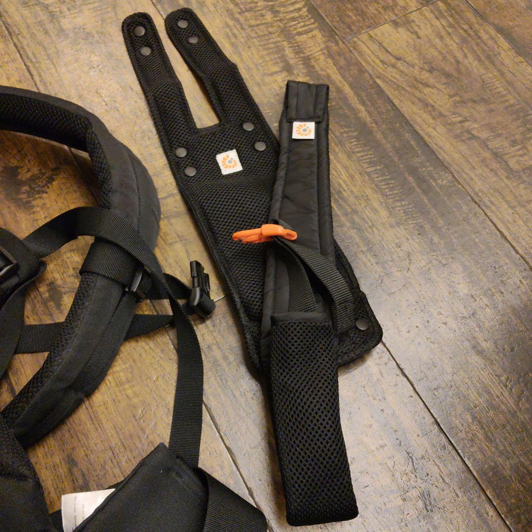 【極美品】エルゴベビー OMNI360 クールエア ブラック 抱っこ紐 収納袋付