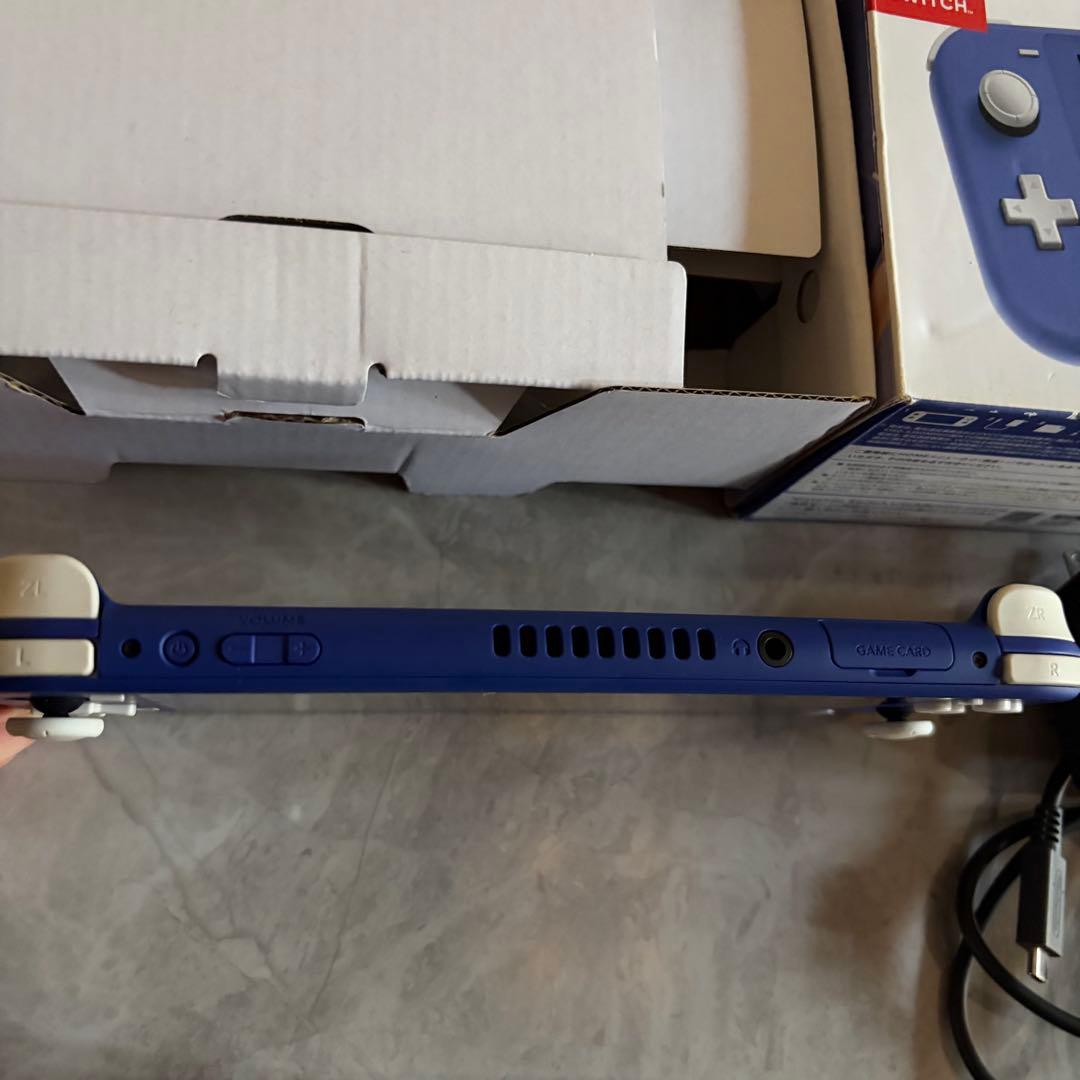【美品】任天堂Switch lite 本体 ブルー【動作確認済】