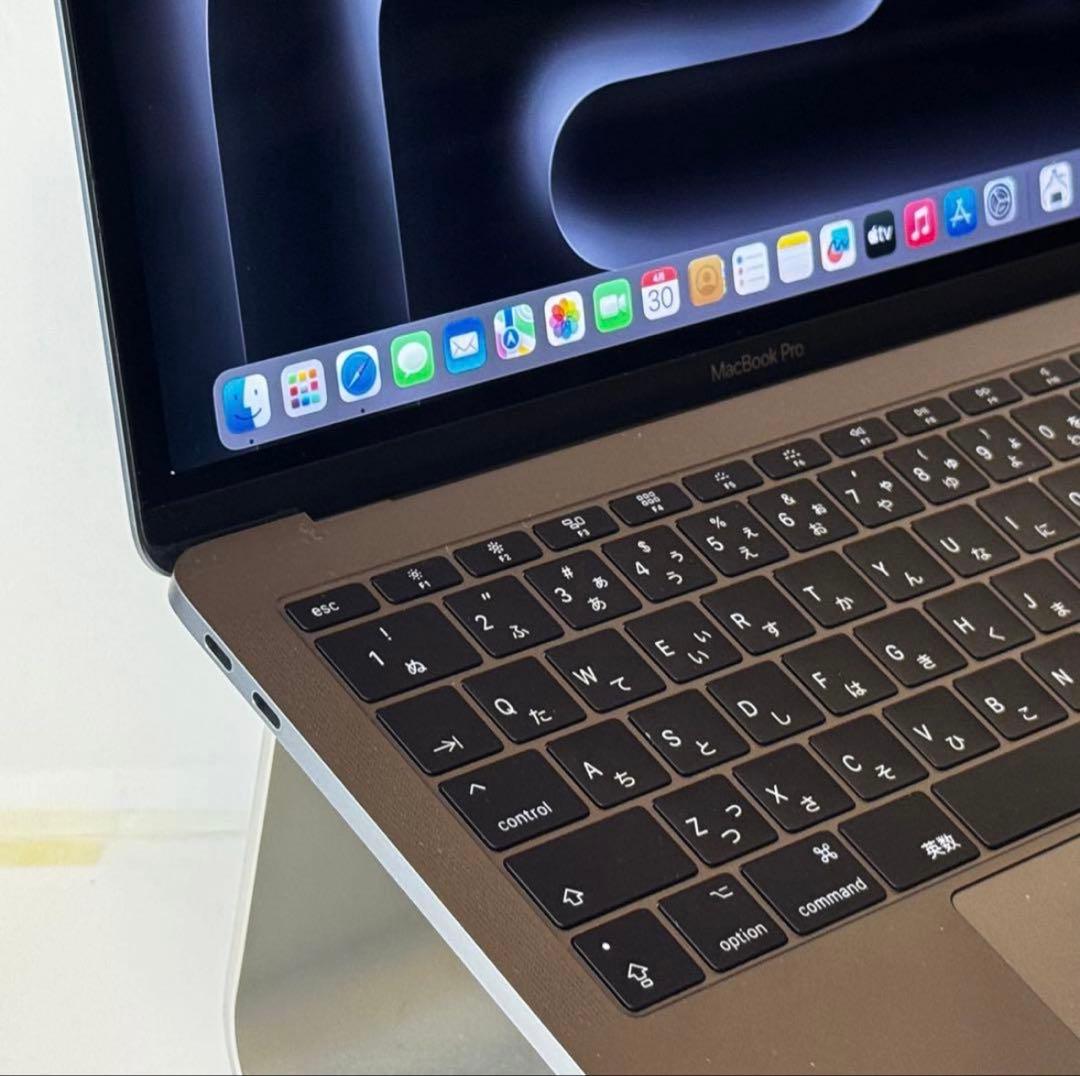 【特典付き】MacBook Pro 13㌅ スペースグレイ i5/8G/256G