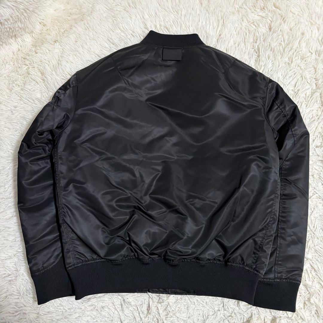 【極美品】UNIQLO +J ハイブリッドダウンオーバーサイズMA-1 Mサイズ