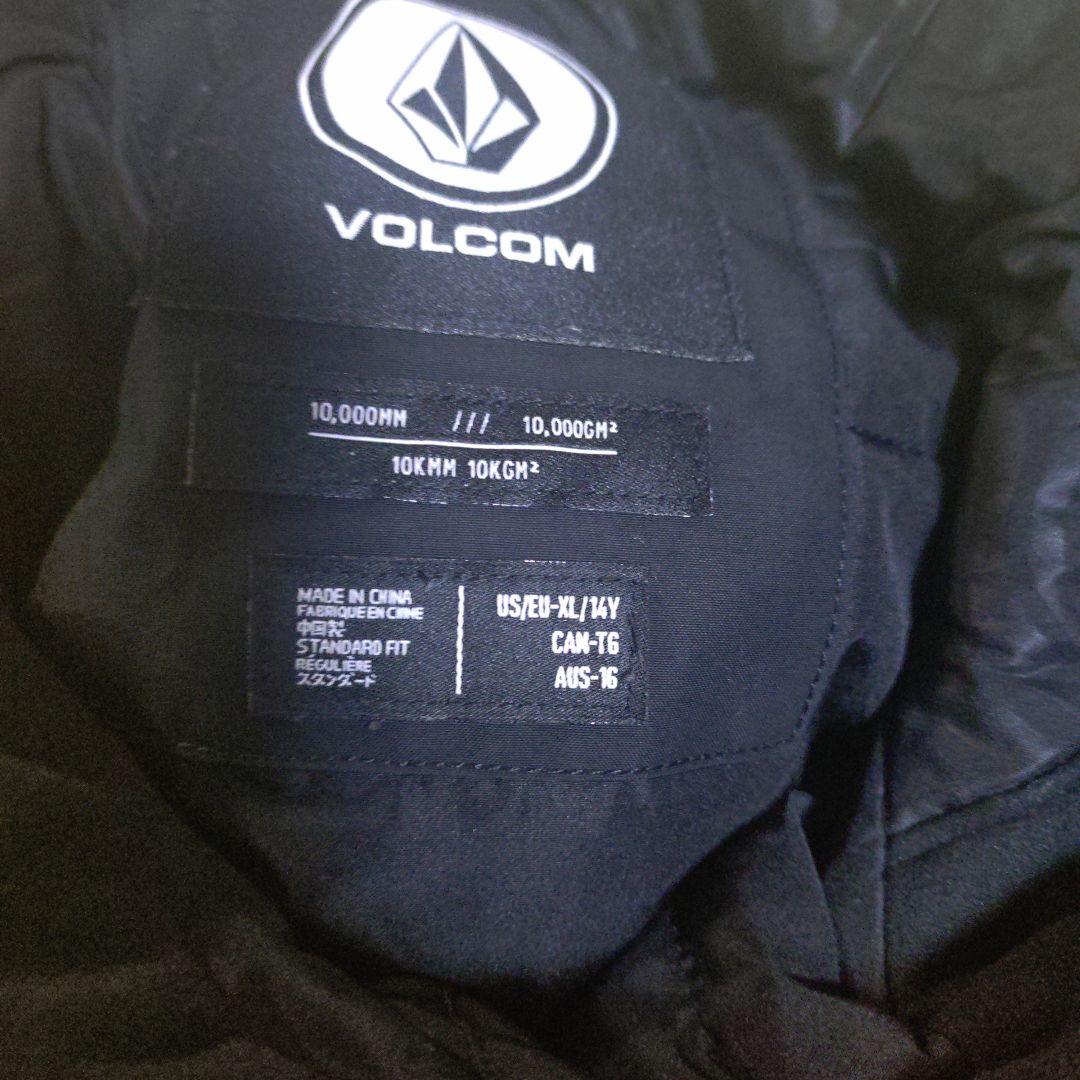 さえかVOLCOMスノボーウェア