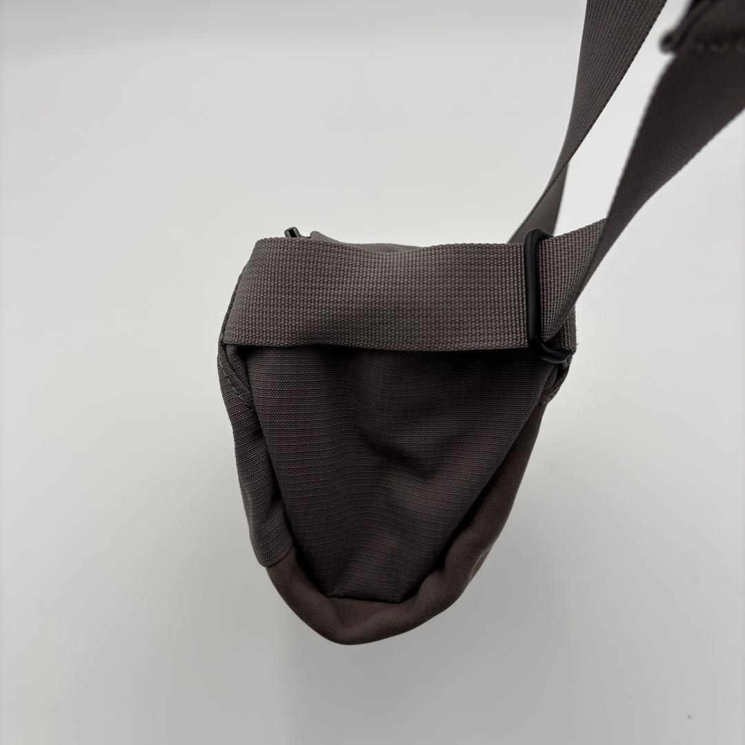 bellroy ベルロイ Sling Mini Premium ボディバッグ