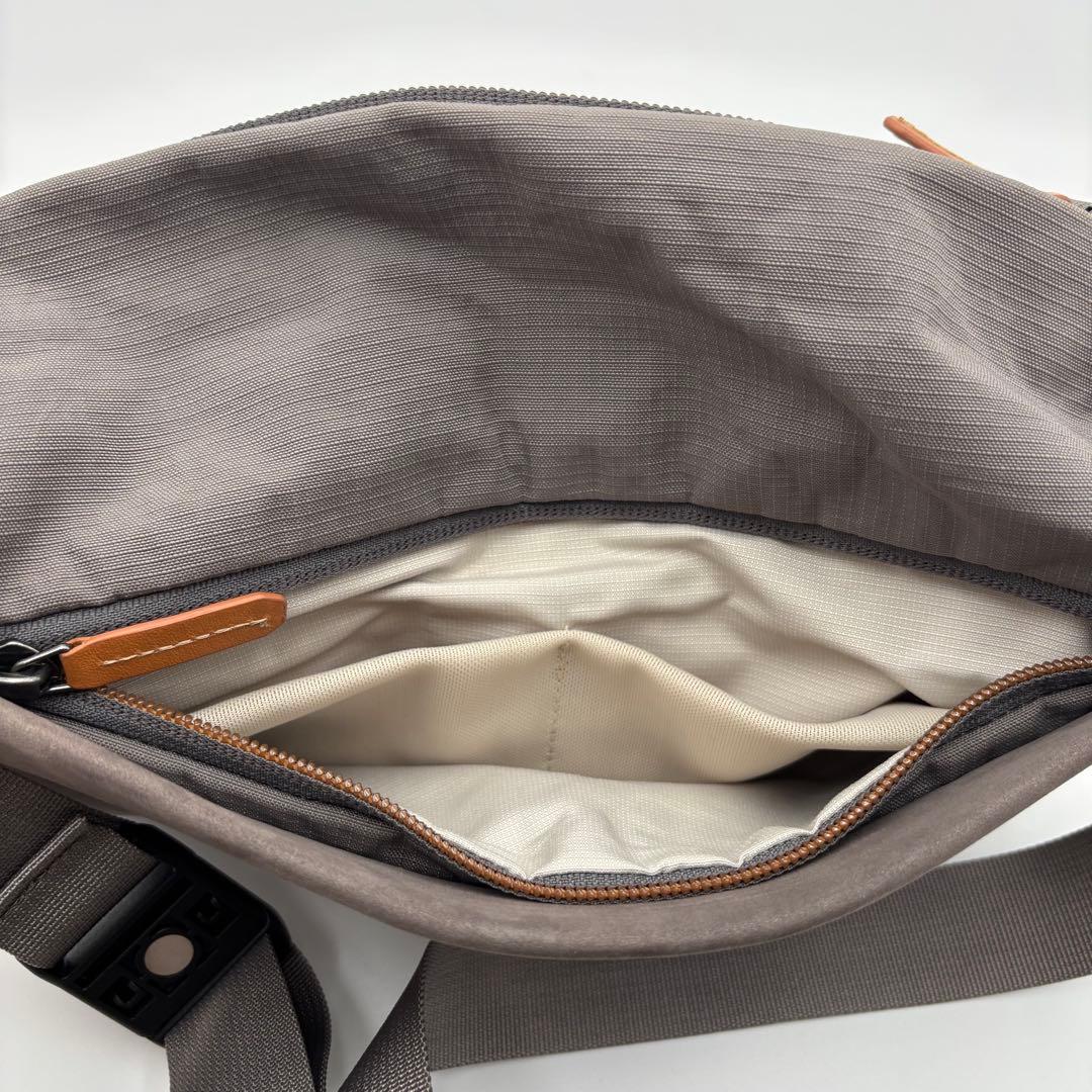 bellroy ベルロイ Sling Mini Premium ボディバッグ