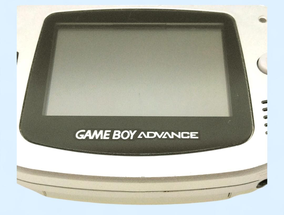 【084】ゲームボーイアドバンス　シルバーGAMEBOY ADVANCE 任天堂