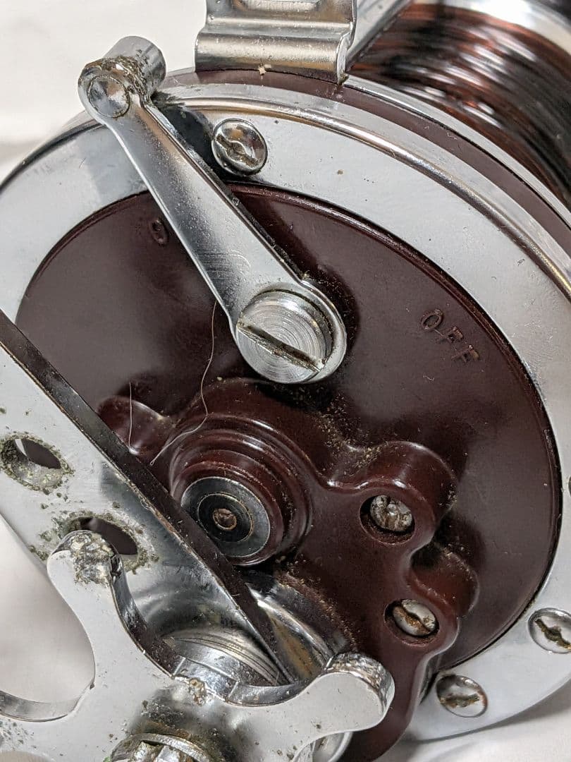 ペンリールスペシャルセネター112H3/0&ダイワシーライン250両軸リール
