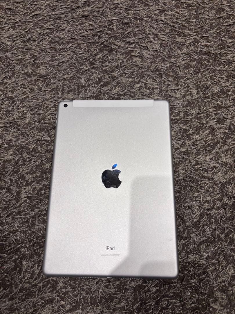 Apple iPad 9世代シルバー