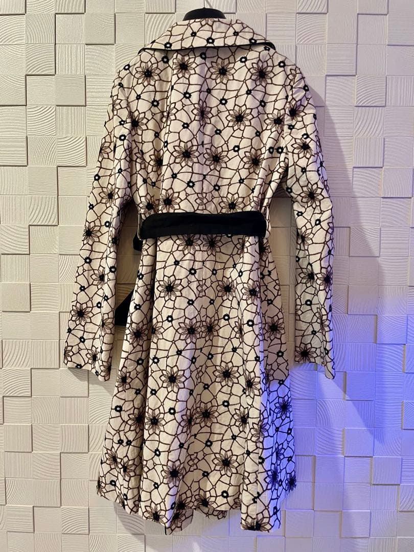 【未使用】TOCCA コート　花柄　総刺繍　トレンチ