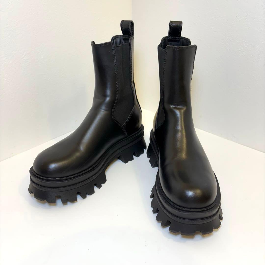 最終値下げ‼️(美品)ZARA サイドゴアブーツトラックソール 厚底 25.5cm