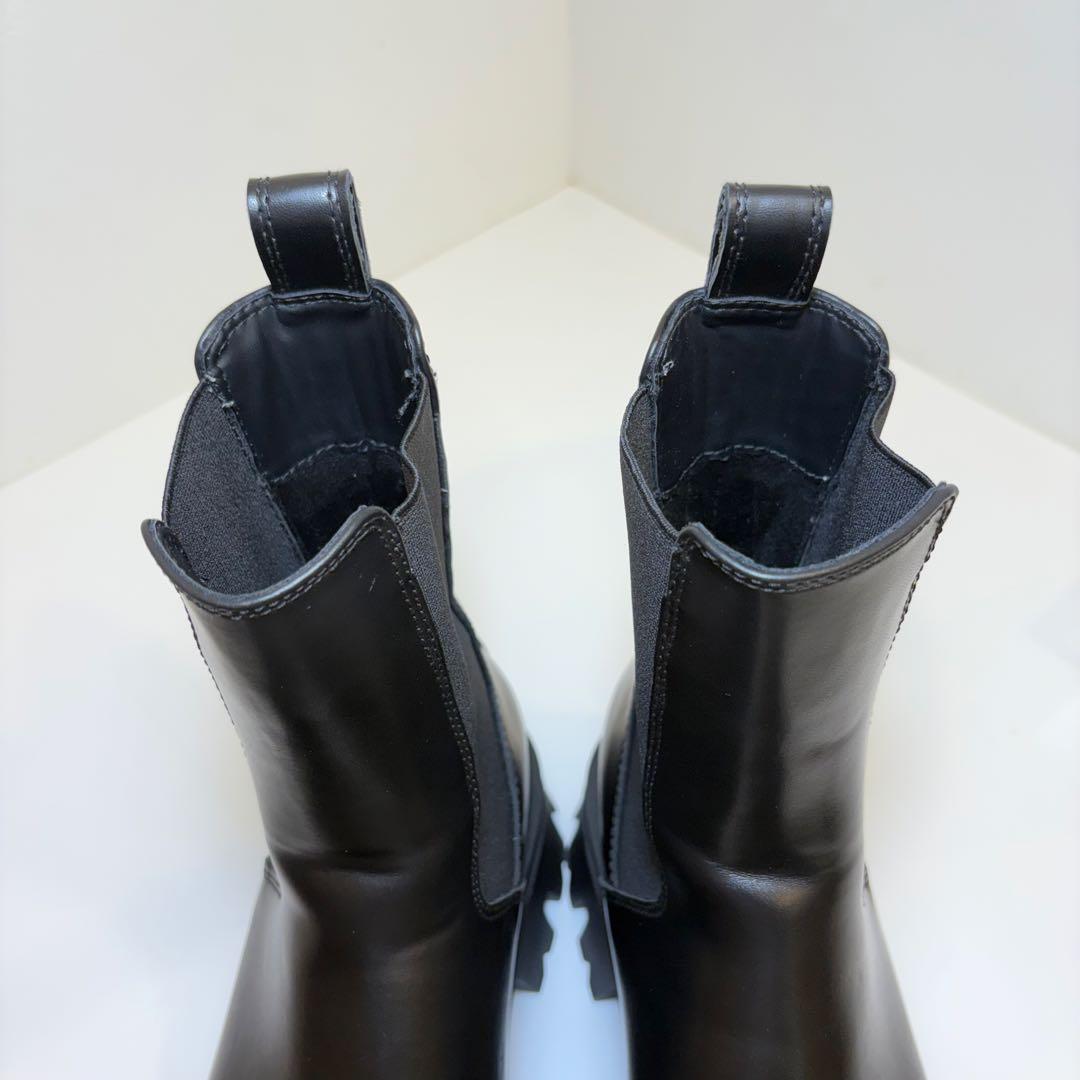 最終値下げ‼️(美品)ZARA サイドゴアブーツトラックソール 厚底 25.5cm