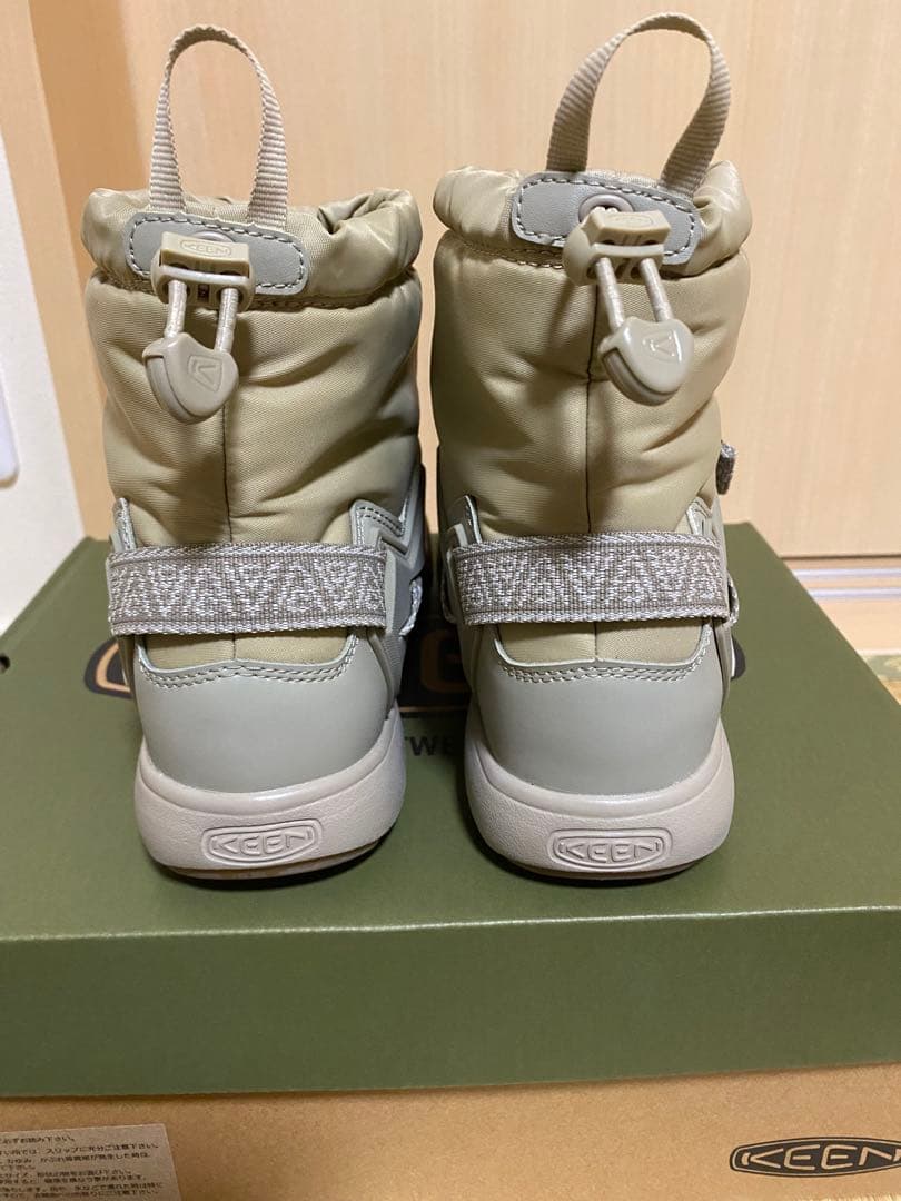 KEEN ショートブーツ