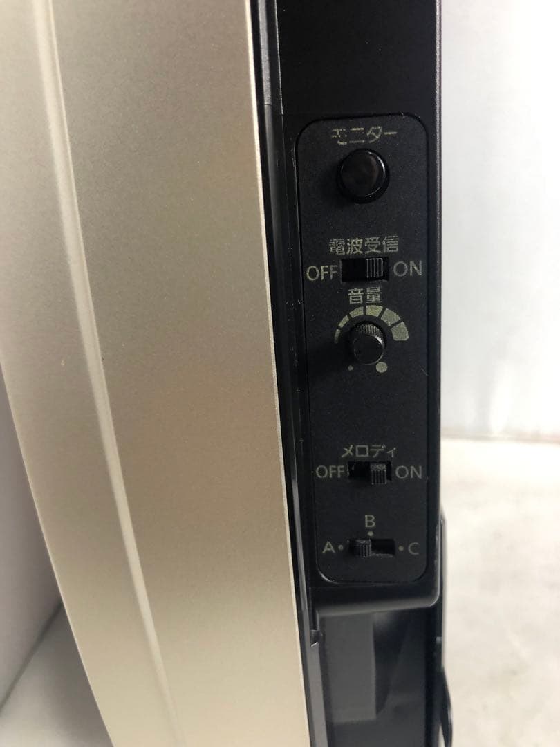 RHYTHMリズム　スモールワールドノエルM 掛け時計　4MN513RH23