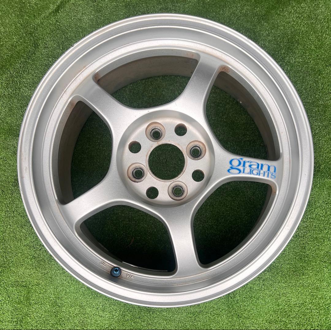 RAYS GRAM LIGHTS16x7.0J Pcd 100+42 H4 4本