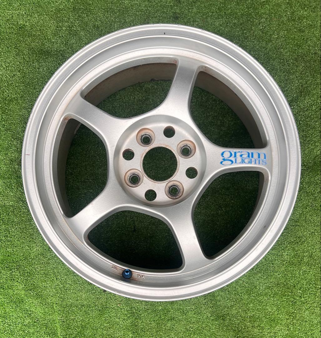 RAYS GRAM LIGHTS16x7.0J Pcd 100+42 H4 4本