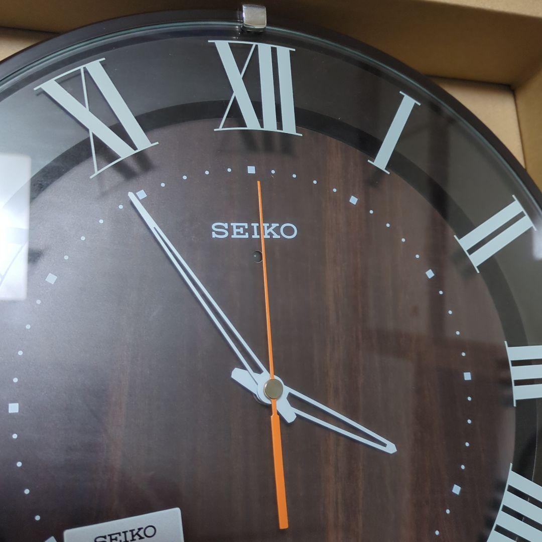 SEIKO 木目調電波クロック 掛時計直径32cm厚さ46mm 新品です！