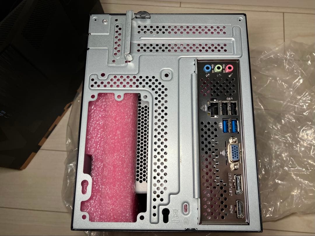 ASRock DeskMeet B660/B/BB/BOX/JP ベアボーン