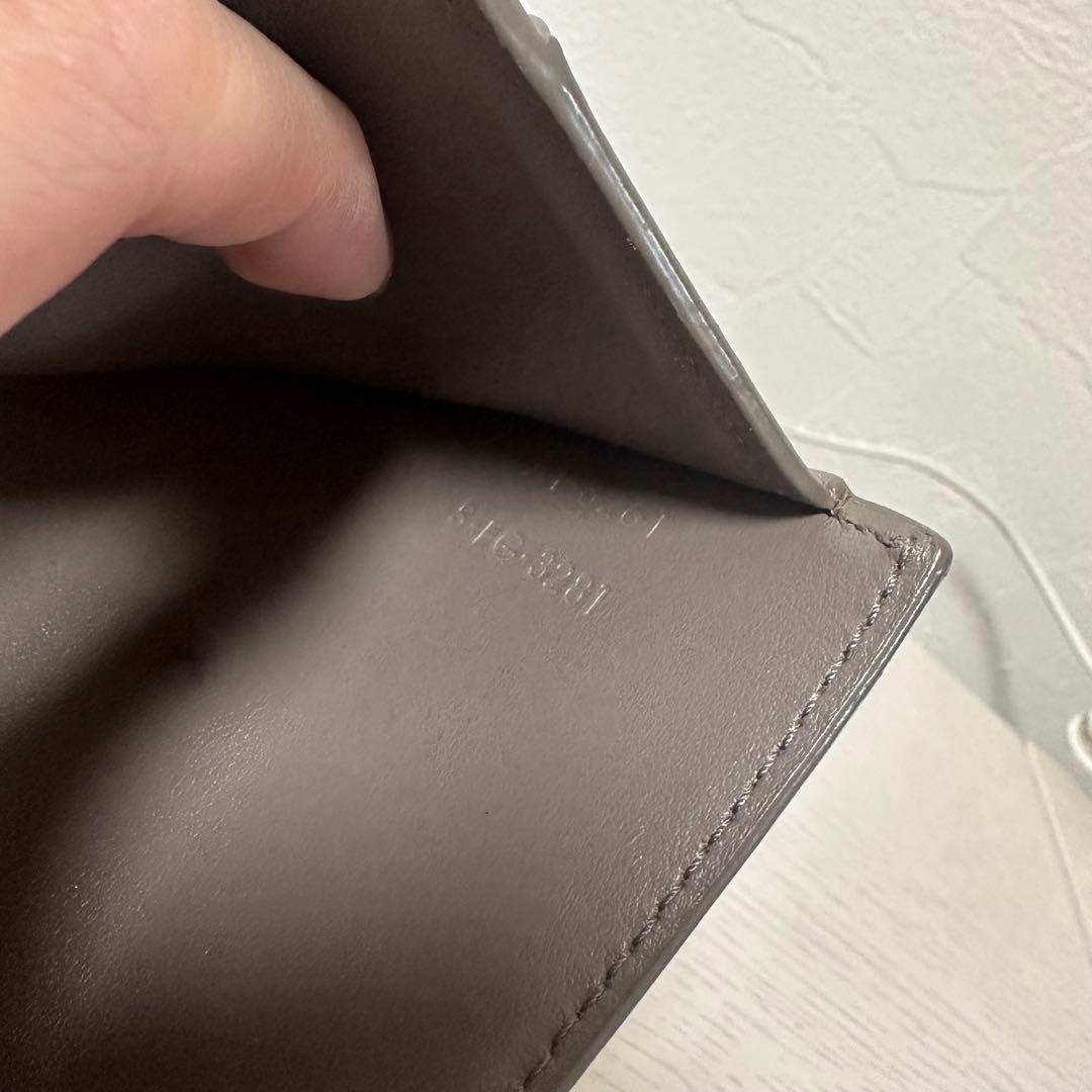 CELINE スモールフラップウォレット トリオンフ ペブル