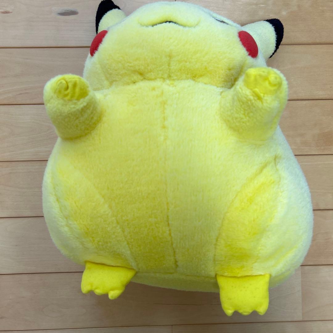 ピカチュウ 等身大ぬいぐるみ