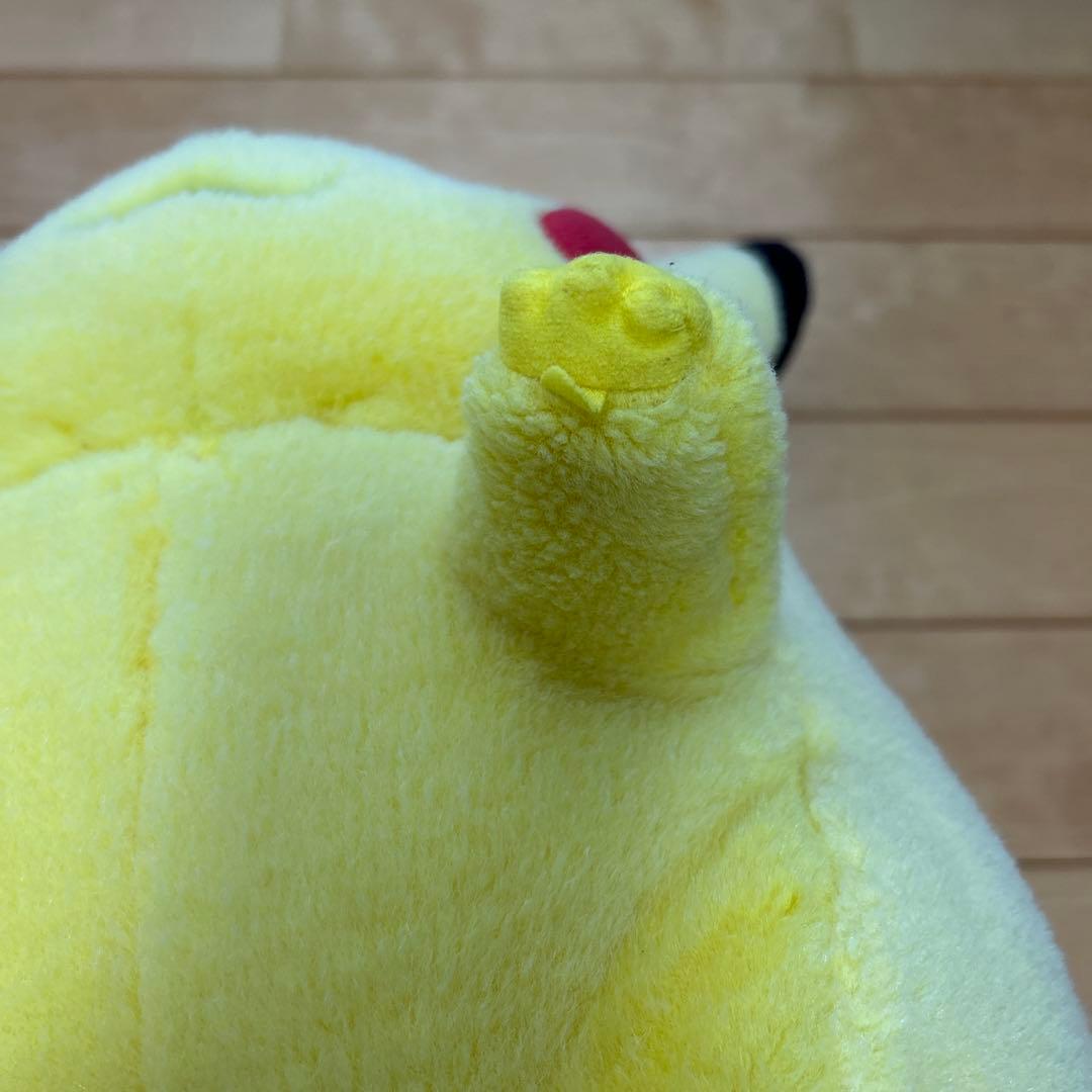 ピカチュウ 等身大ぬいぐるみ