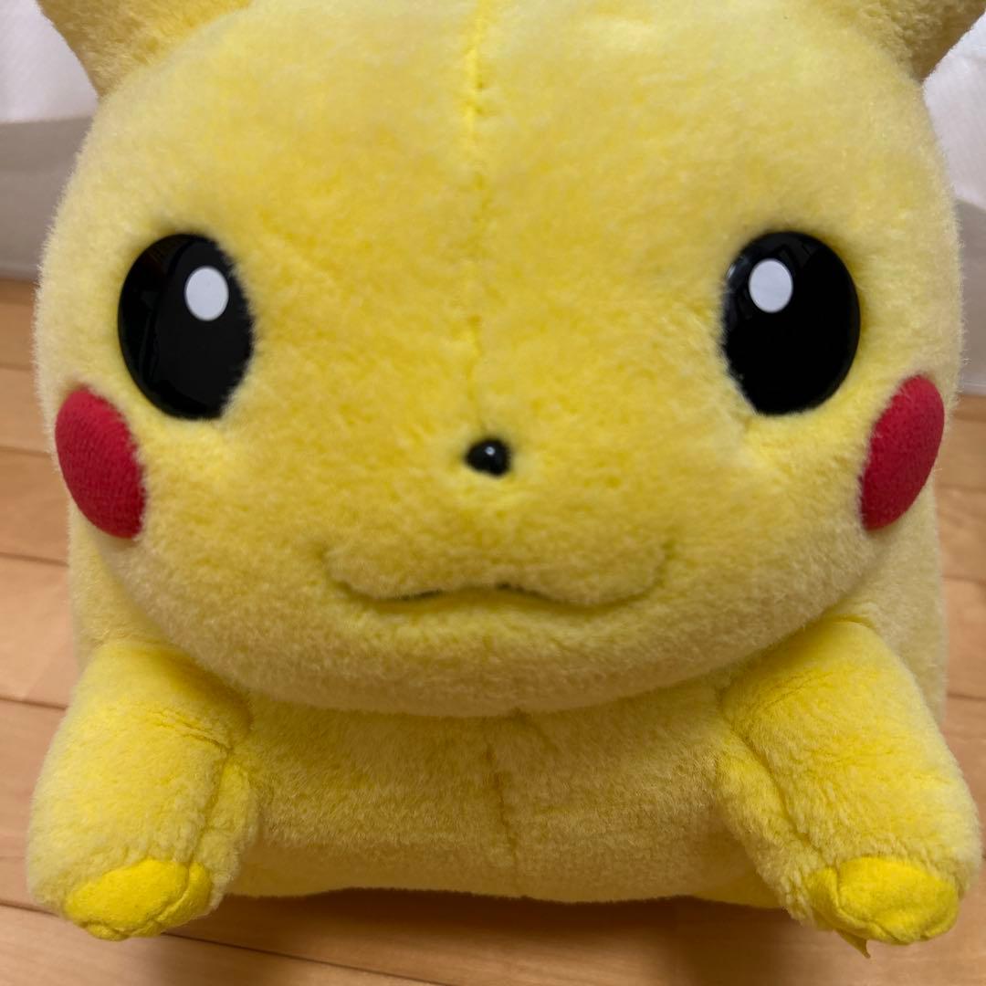 ピカチュウ 等身大ぬいぐるみ