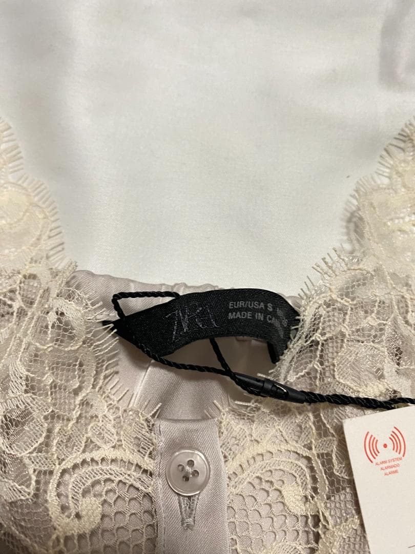 ZARA サテン レースキャミソール パールグレー S