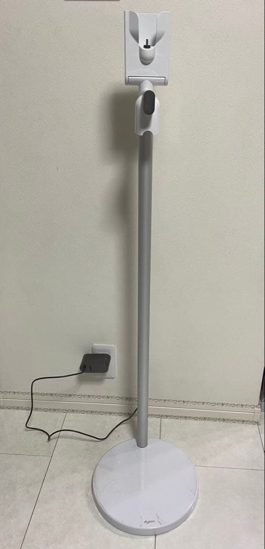 Dyson スティッククリーナー Sv18 スタンド付き各種アタッチメント付き