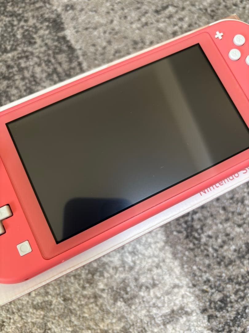 【美品】Nintendo Switch Lite コーラル 純正ケース付き