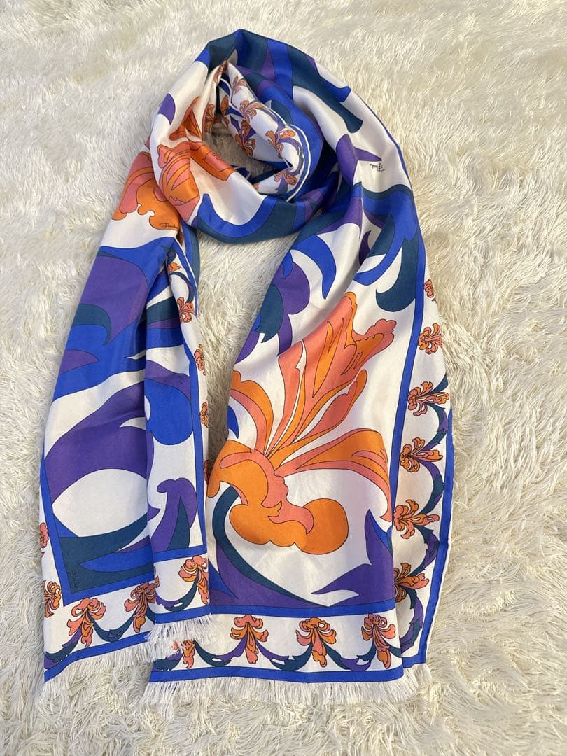 EMILIO PUCCI エミリオプッチ　シルク100% スカーフ フラワー
