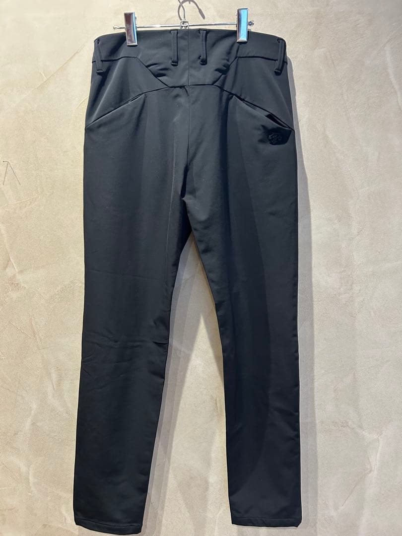 DESCENTE GOLF スリムフィット ブラックパンツ