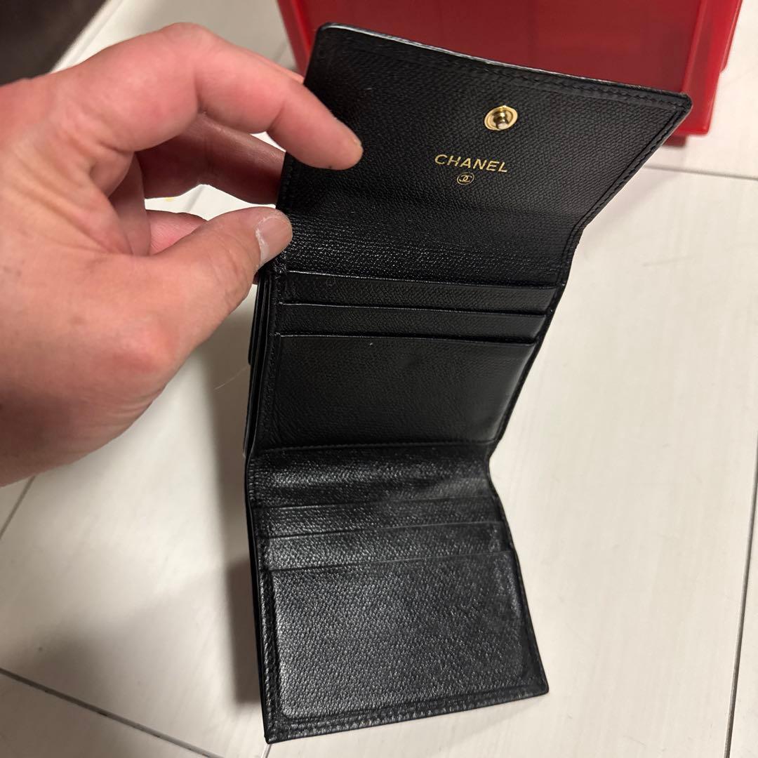 正規品・黒　CHANEL シャネル 三つ折り財布