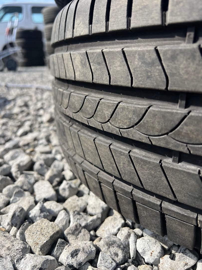 ピレリ　チンチュラート　ロッソ　215/45r17 25年製　極上　バリ山