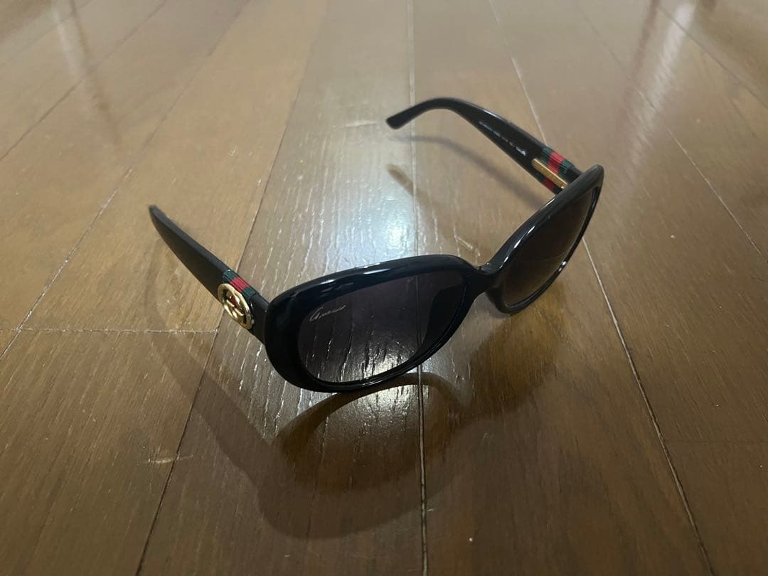 AS8037 GUCCI サングラス ブラック