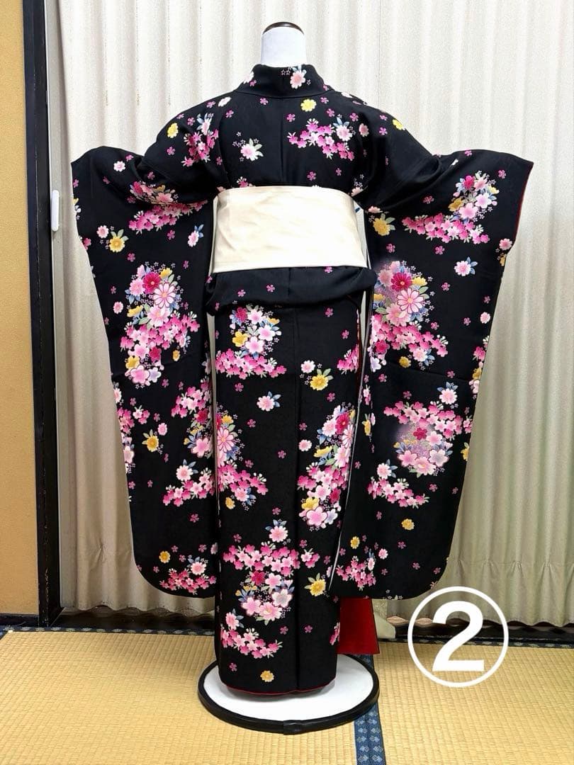 正絹振袖 黒色 ピンク小花柄