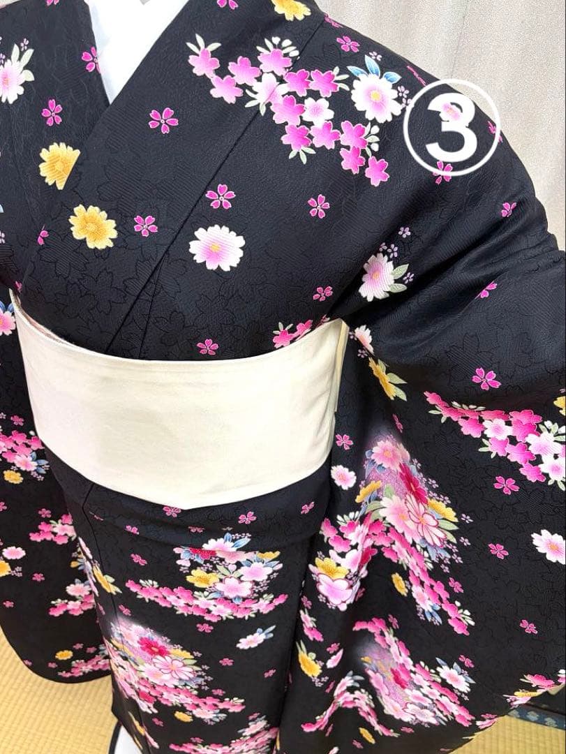 正絹振袖 黒色 ピンク小花柄