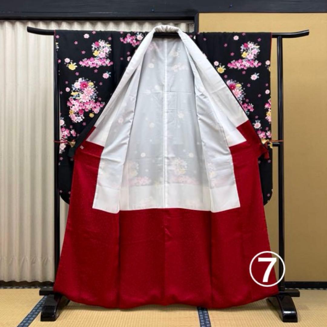 正絹振袖 黒色 ピンク小花柄