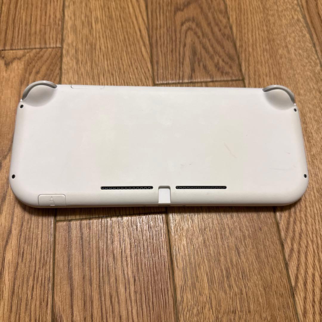 Nintendo Switch Lite ホワイト