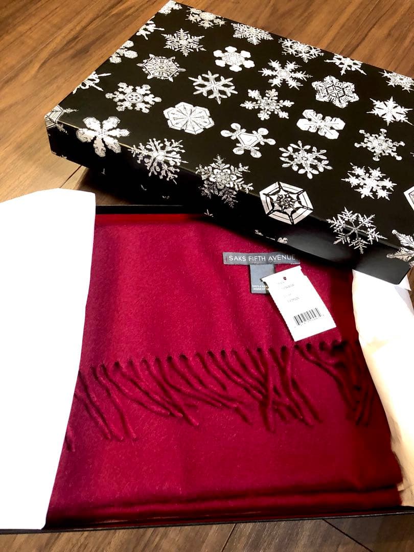 Saks Fifth Avenue クリムゾン カシミヤ100%マフラー 新品