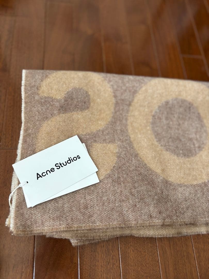 Acne Studios キャメルブラウン【新品】