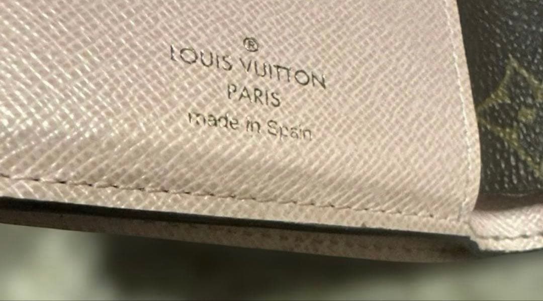ルイヴィトン ポルトフォイユ アリアンヌ