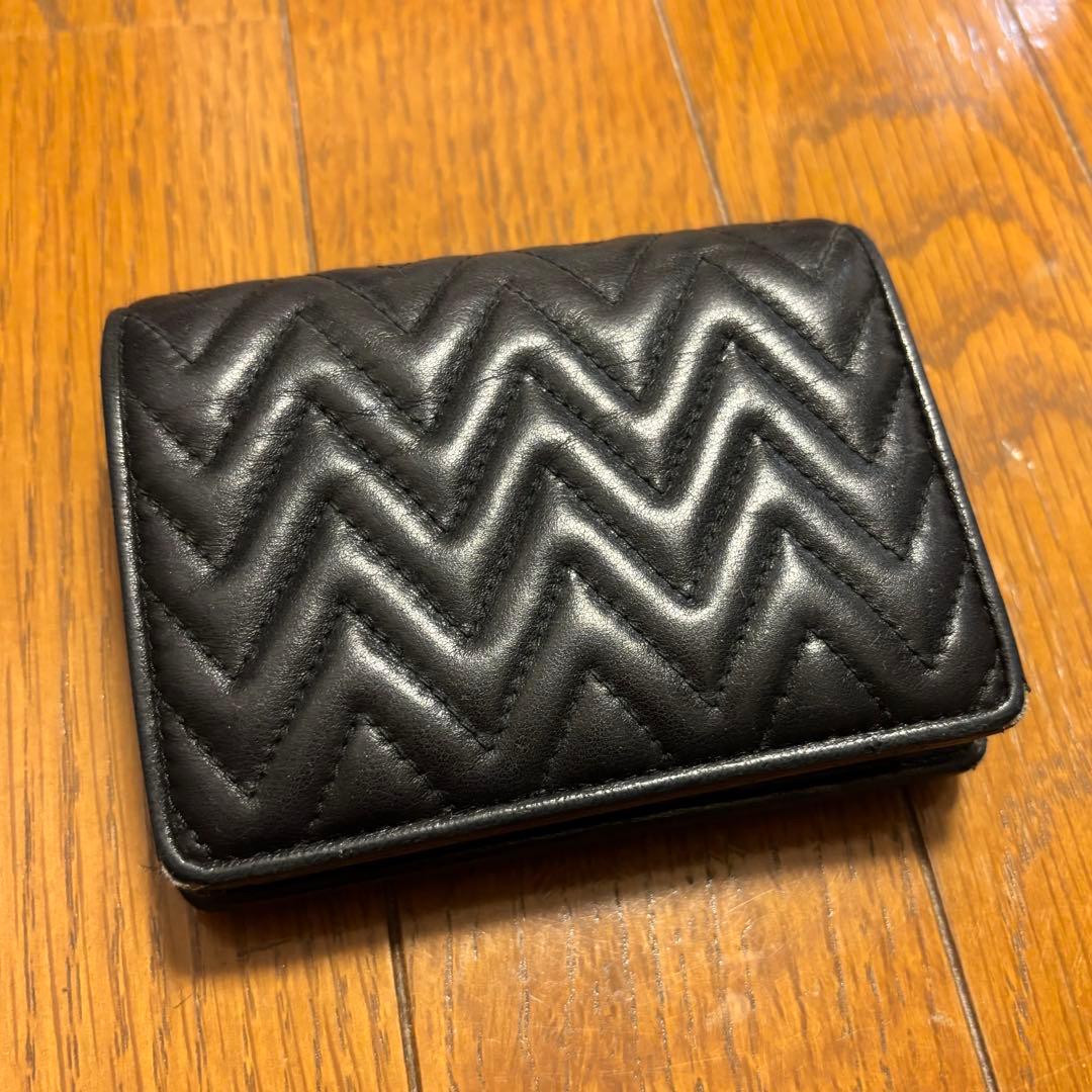 MIU MIU ブラック 二つ折り財布 マテラッセ