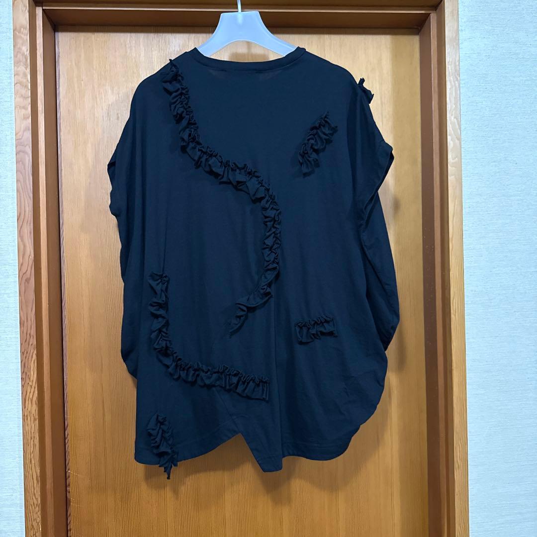 エンフォルド　フリルTシャツ　黒