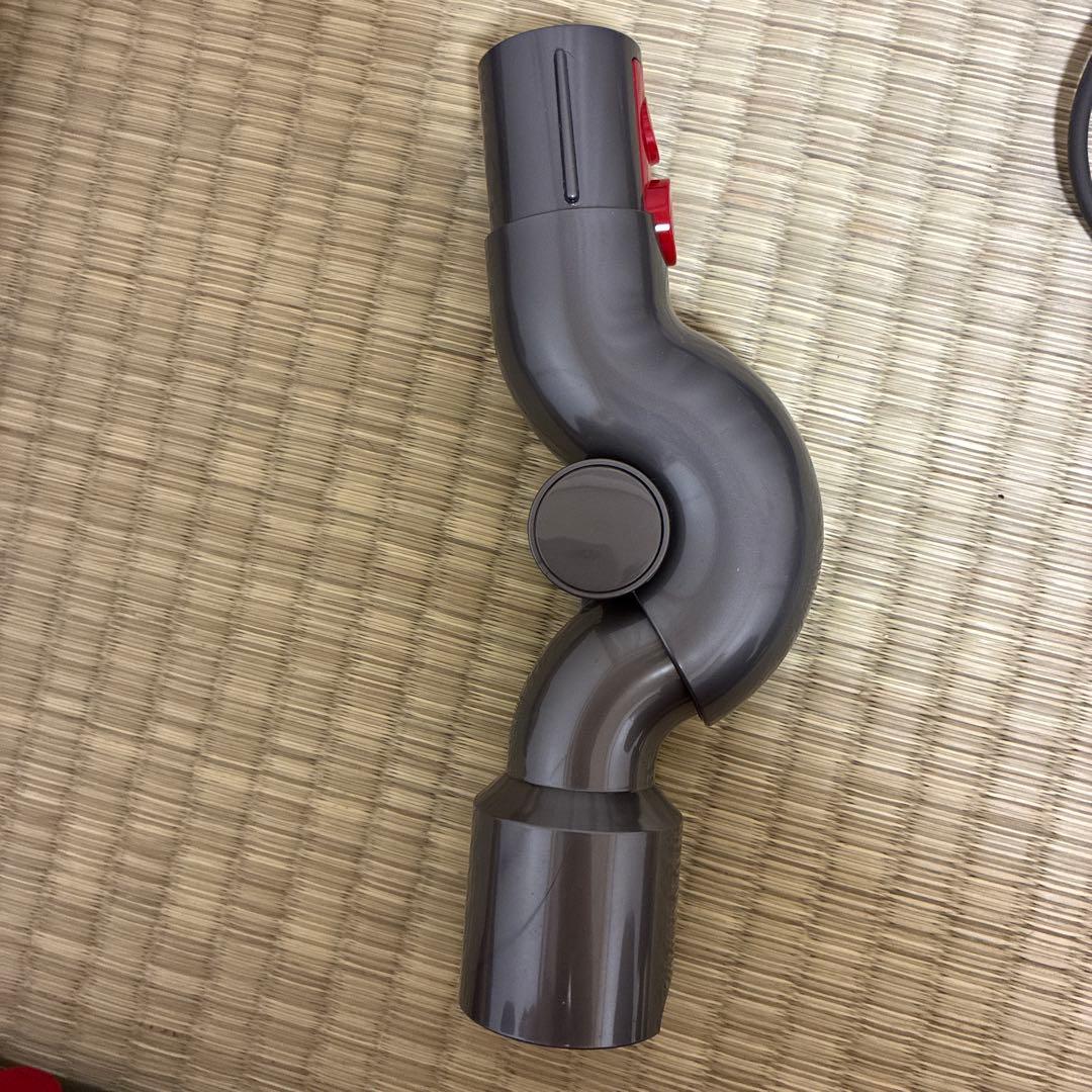 Dyson V8 Fluffy 各種アタッチメント付き