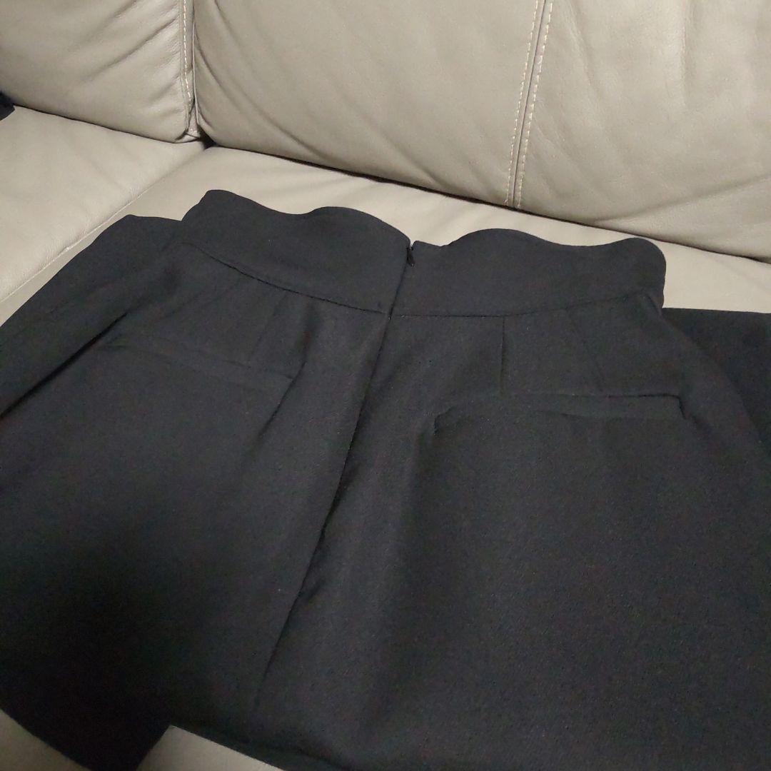 m*n様 CLANE HIGH WAIST COCOON SKIRT　黒　サイズ