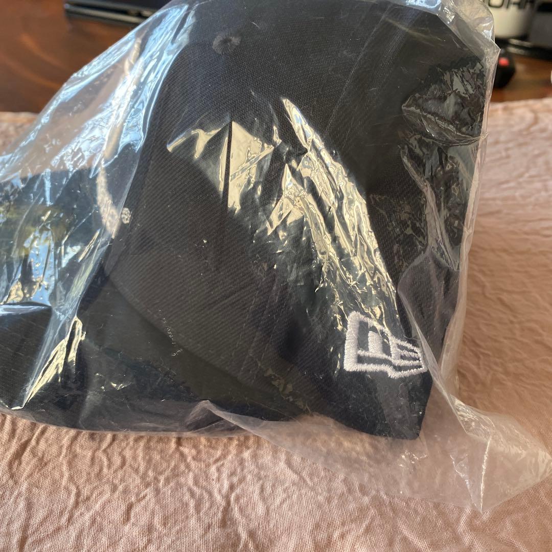 NEW ERAハスクバーナコラボ　キャップ　ノベルティ