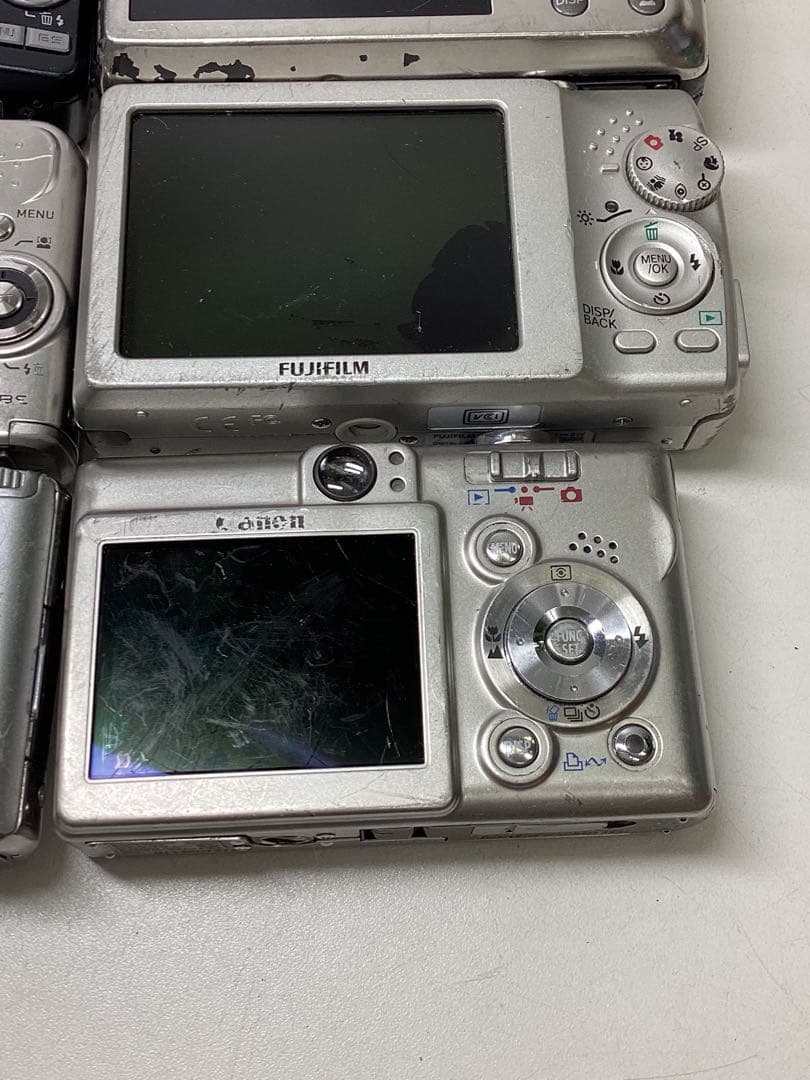 こ*ん様 ジャンク　コンパクトデジタルカメラ まとめて７点