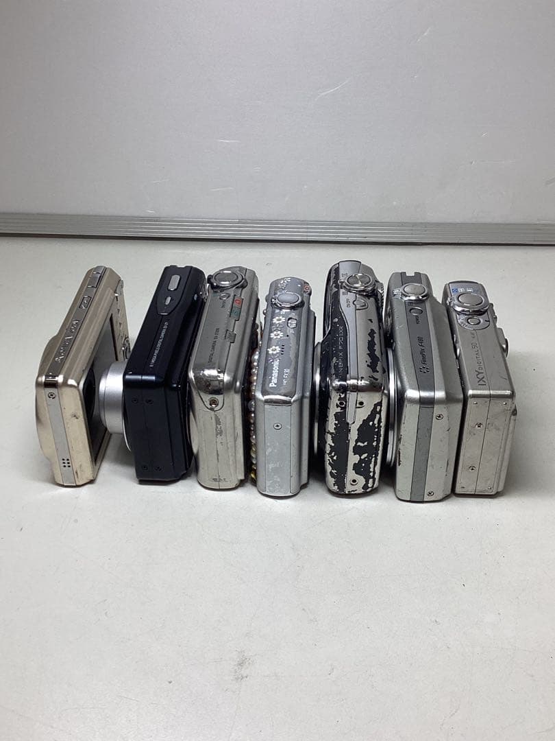 こ*ん様 ジャンク　コンパクトデジタルカメラ まとめて７点