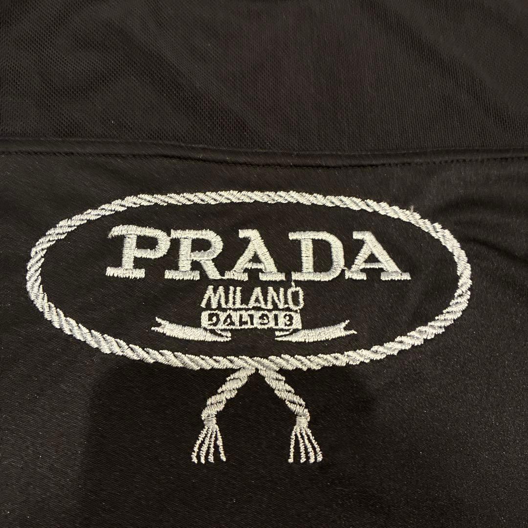 お値引きしました！PRADA ブラック Tシャツ 半袖